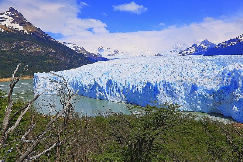 莫雷诺冰川和阿根廷湖- El Calafate，阿根廷巴塔哥尼亚